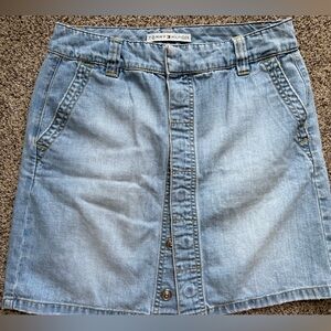 Tommy Hilfiger Snap Front A-line Mini Skirt Light Wash Denim Y2K short s…